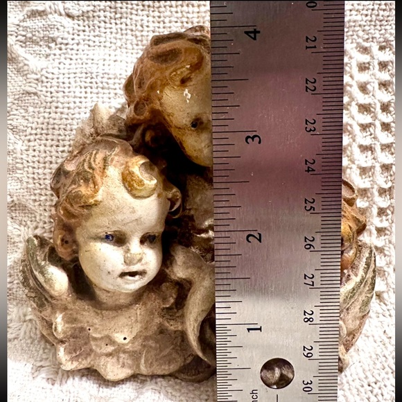 Three Cherub Heads In One Rustic Distressed Finish Wall Ornament Vtg 4x4” in - Picture 5 of 6